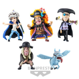 Figura word collectable Pirates Trafalgar vs Blackbeard One Piece 7cm PACK 12 uds