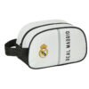 img_348939_e621806a93e5d916f38eb516289c1387_1.jpg Neceser 24/25 Real Madrid adaptable